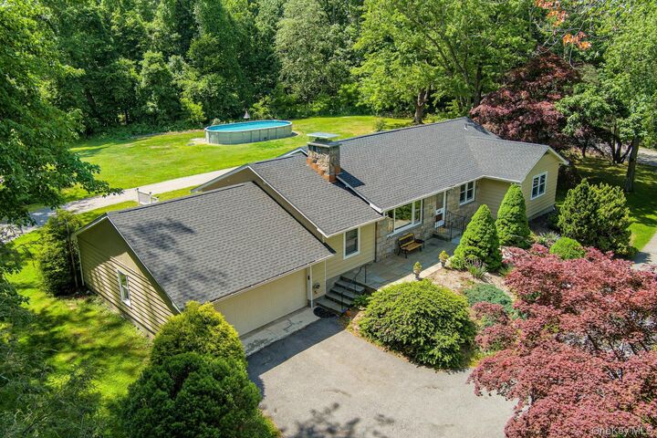 Property Photo: 3 Meadow Park Road NY 10505