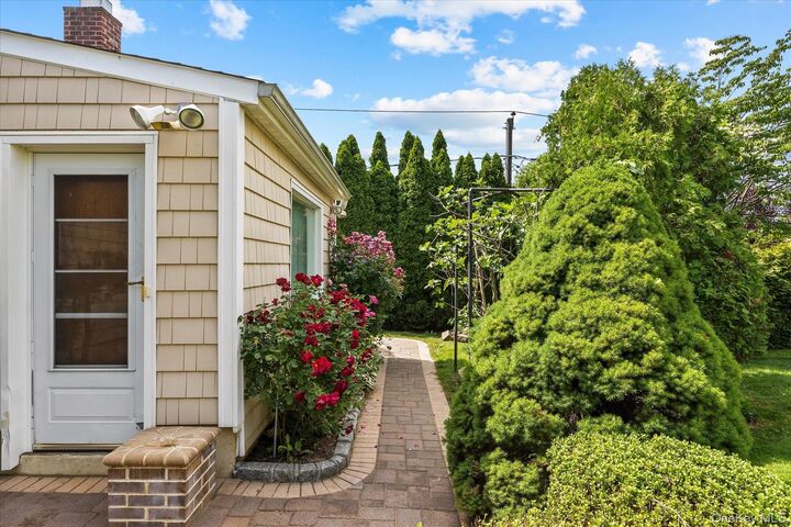 Property Photo:  228 Robby Lane  NY 11040 