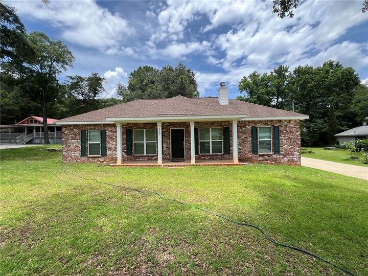 Property Photo:  5202 Burma Road W  AL 36693 