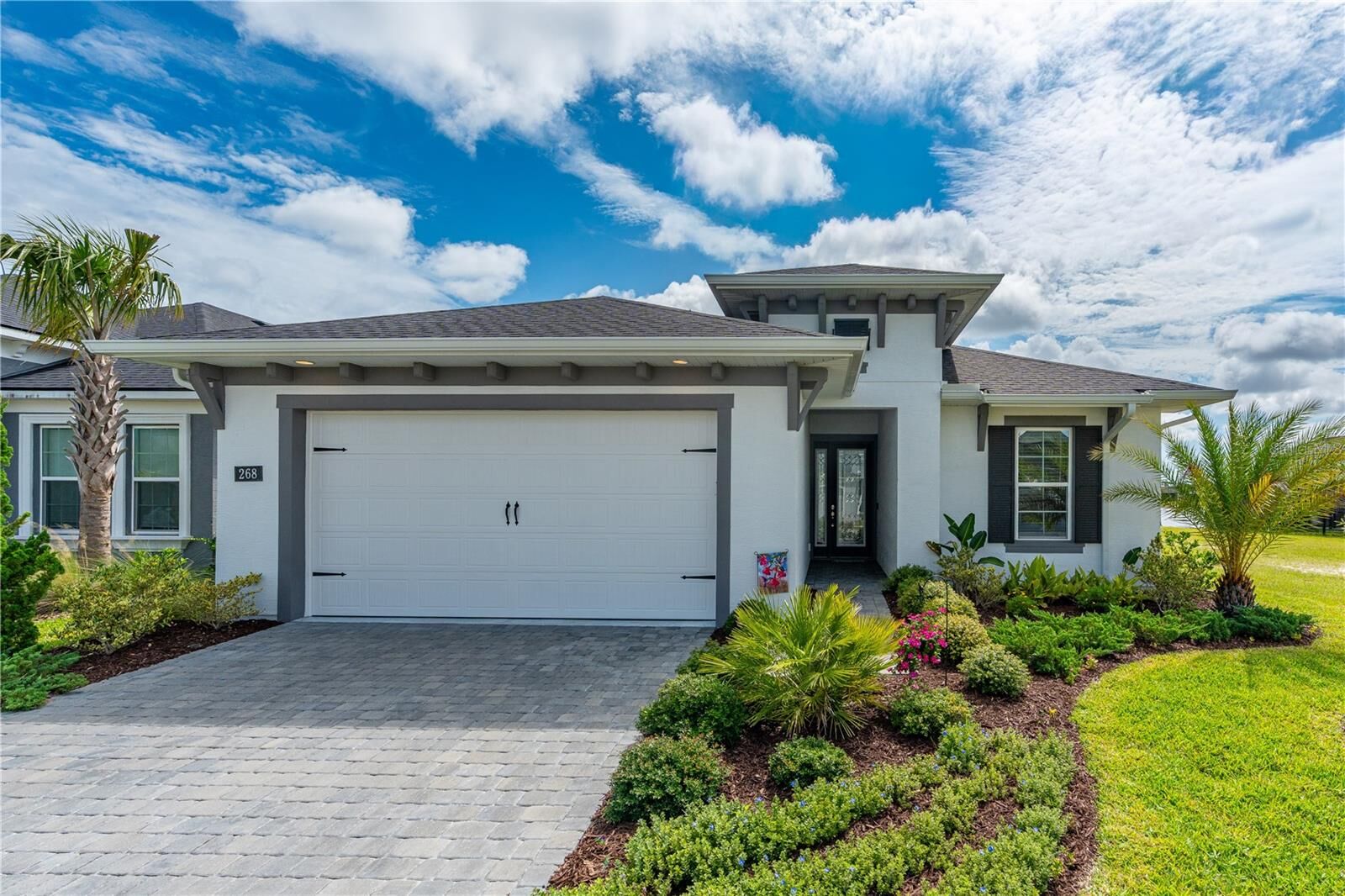 Property Photo: 268 Mosaic Boulevard FL 32124