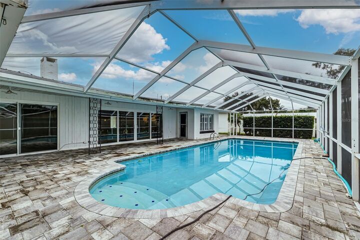 Property Photo: 2925 E Lake Hartridge Drive FL 33881
