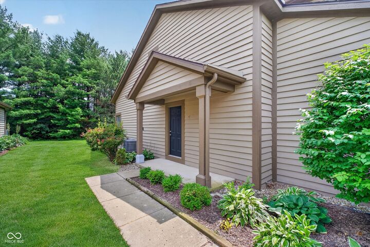 Property Photo: 8163 Frisco Way IN 46240