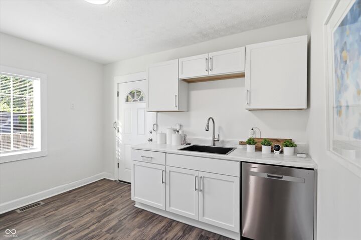 Property Photo: 2255-2257 N Parker Avenue IN 46218