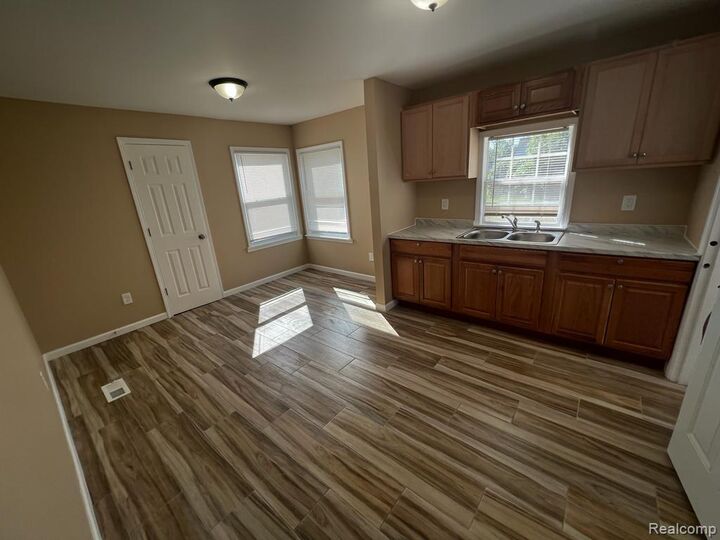 Property Photo: 9091 Fielding Street MI 48228 1670