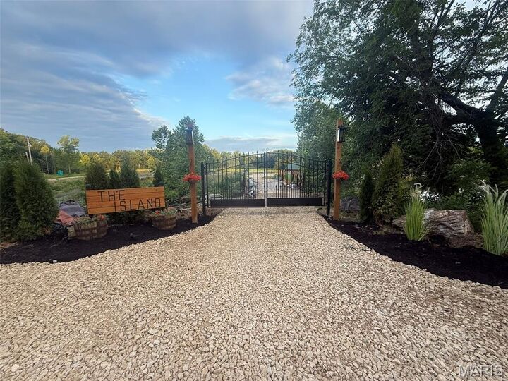 Property Photo:  67 Hwy D  MO 63650 