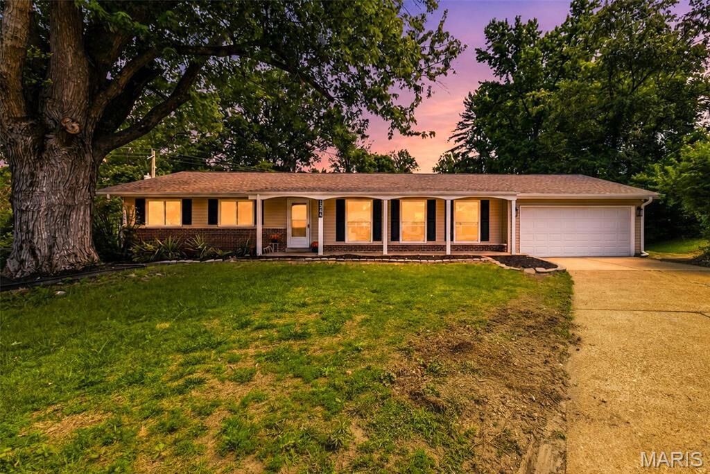 Property Photo: 1344 Palm Ridge Court MO 63146
