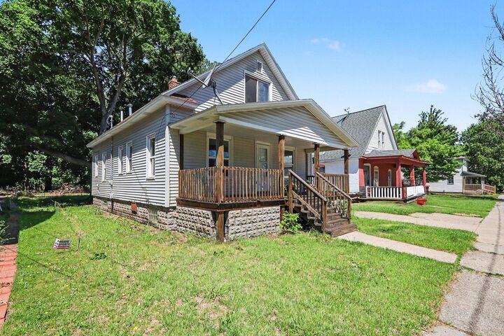 Property Photo: 1691 Terrace Street MI 49442