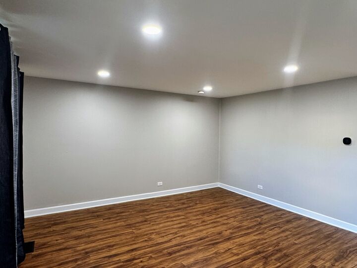 Property Photo:  134 S Salem Drive  IL 60193 