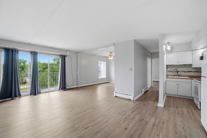Property Photo: 5125 Blodgett Avenue 510 IL 60515