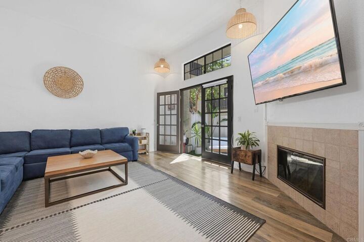 Property Photo:  2372 Altisma Way C  CA 92009 