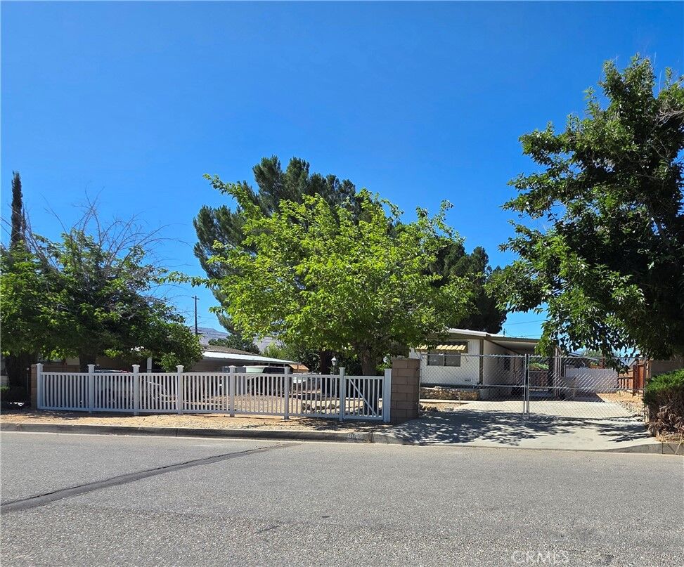 Property Photo: 19053 Monterey CA 92345