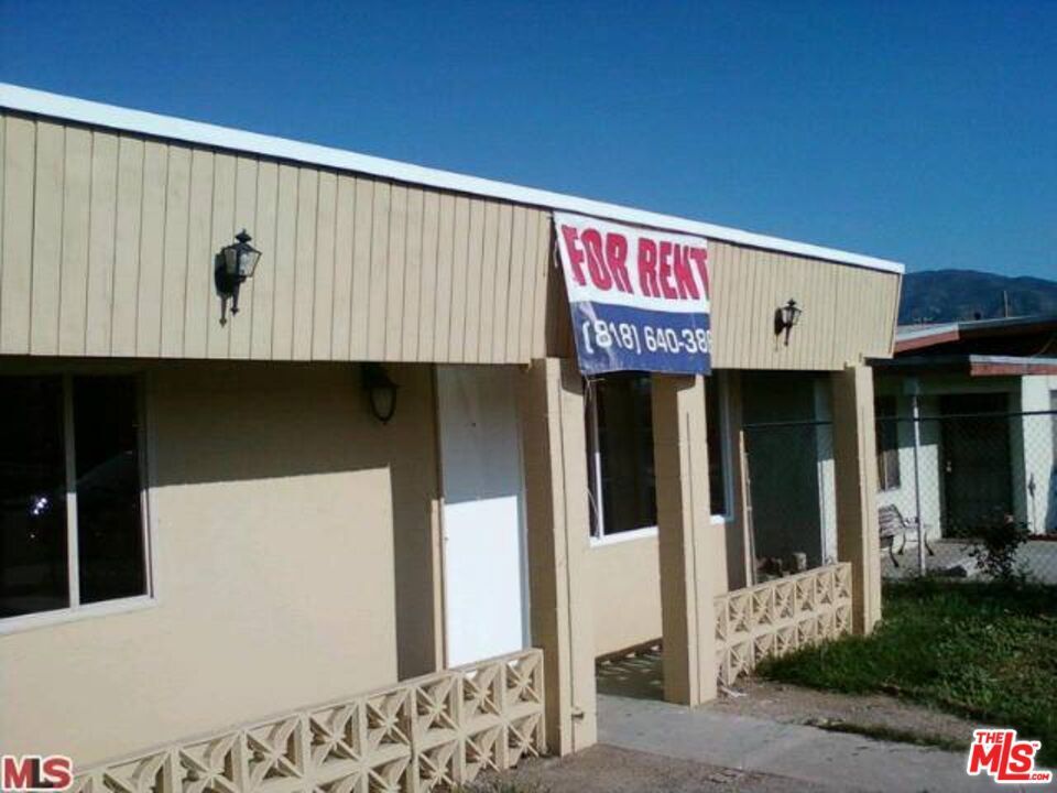 Property Photo:  310 N Cherry Street  CA 92220 