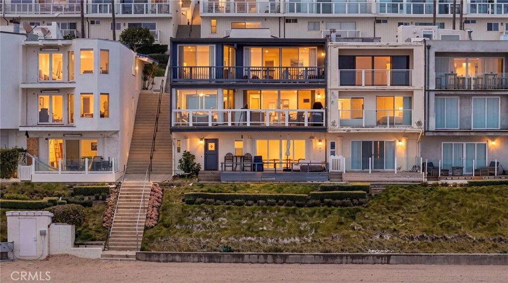Property Photo:  11914 Beach Club  CA 90265 