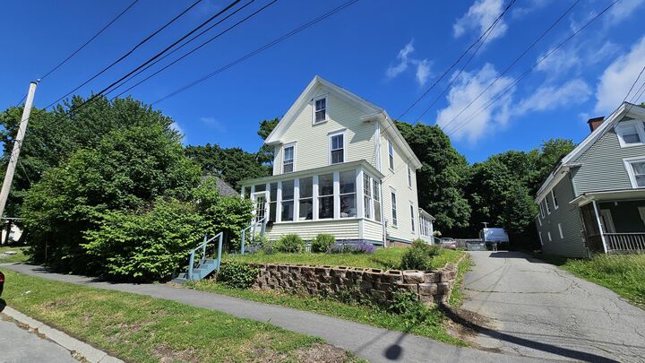 Property Photo:  423 Hammond Street  ME 04401 