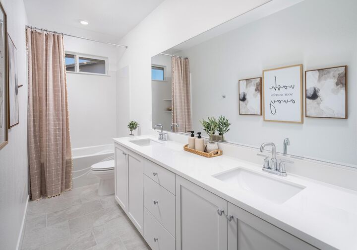 Property Photo:  10232 W Sesti Way  CA 95757 