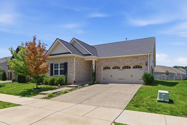 Property Photo: 139 Crabourne Dr TN 37188