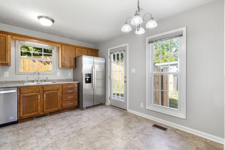 Property Photo: 2766 Applemill Ct TN 37040