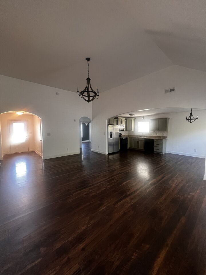 Property Photo:  829 Shelton Cir  TN 37042 