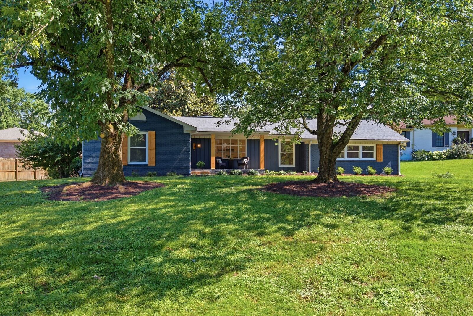 Property Photo: 505 Dillard Ct TN 37220
