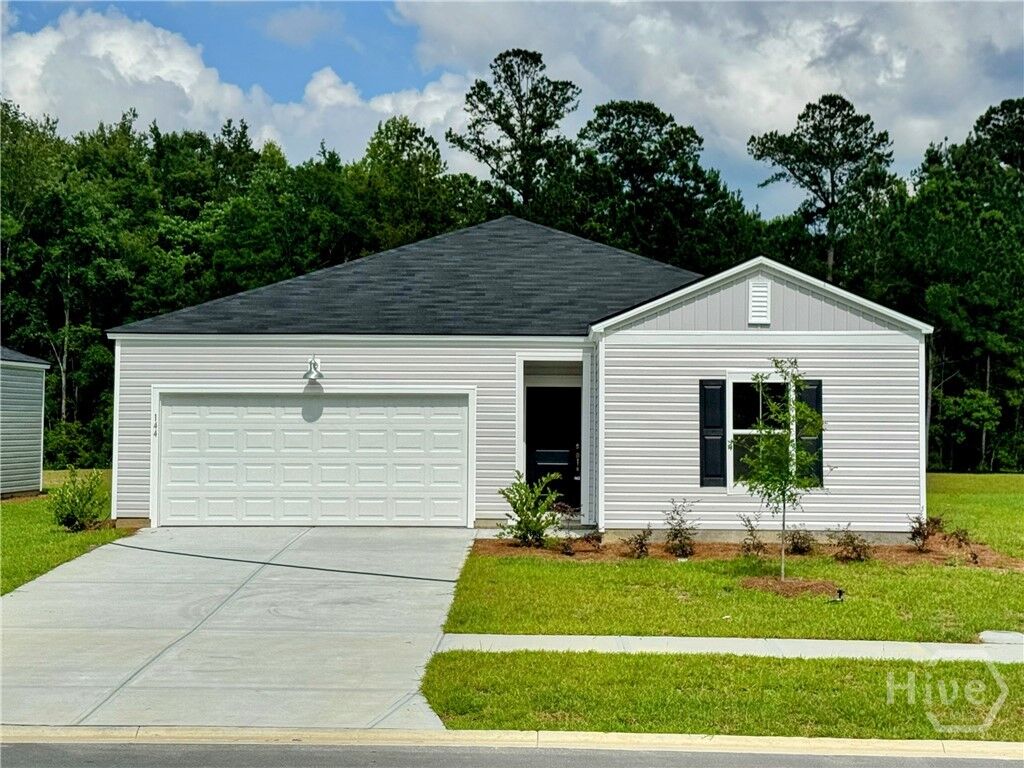 Property Photo:  166 Geranium Way  GA 31302 