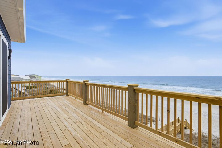 Property Photo: 738 Dune Ridge Court NC 28445