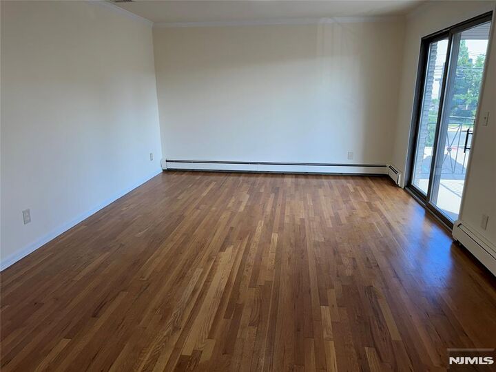 Property Photo:  407 Jane Street 2  NJ 07024 