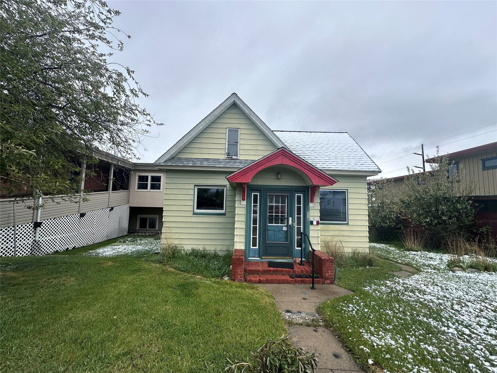 Property Photo: 316 Broadway Avenue S MT 59068