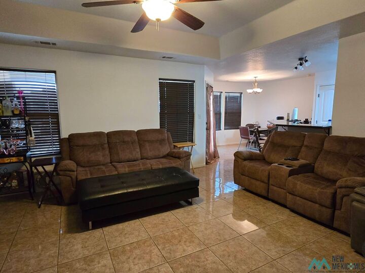 Property Photo: 2602 W Lea Street NM 88220