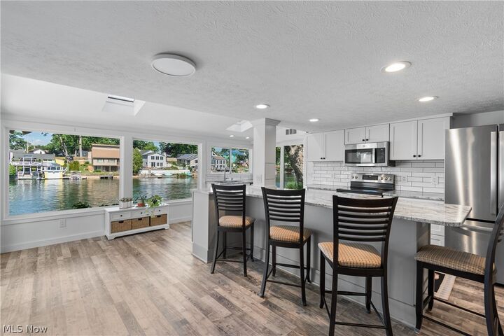 Property Photo: 462 Fan Drive OH 44319