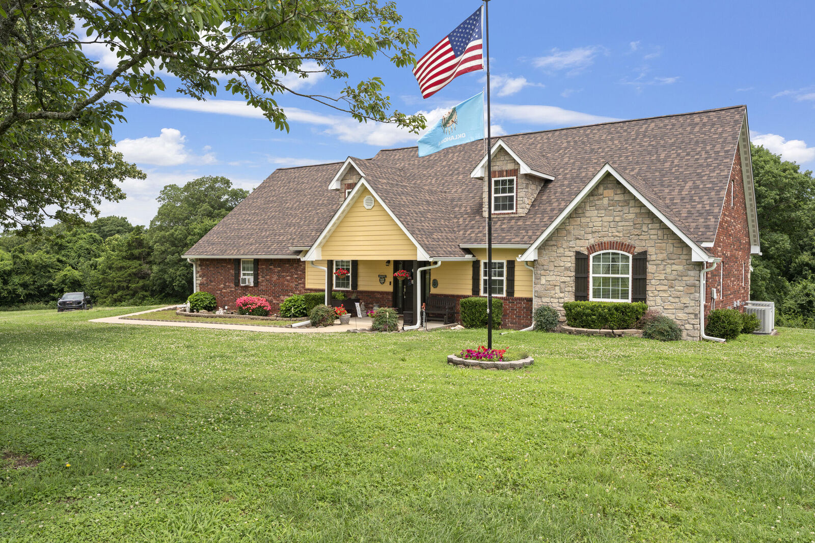 Property Photo: 12348 E 389 Road OK 74346