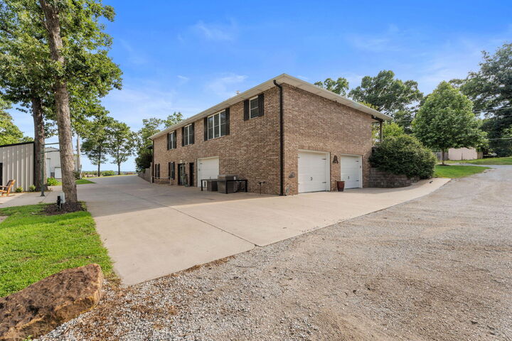 Property Photo: 31880 Crescent Drive OK 74331