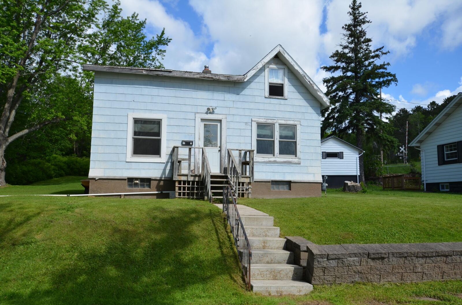 Property Photo:  4011 W 9th Street  MN 55807 