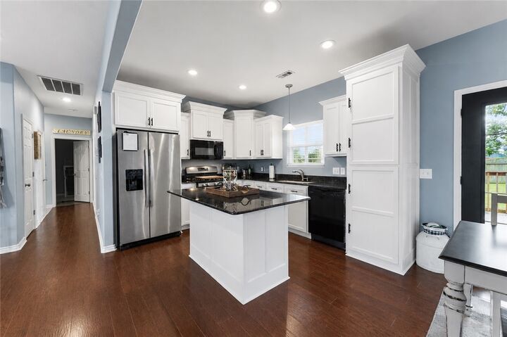 Property Photo: 510 Hillsview Lane AR 72718