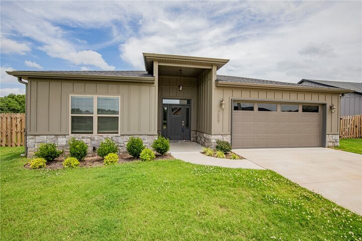 Property Photo: 2659 N Justin Drive AR 72704
