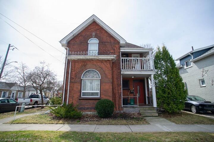 Property Photo:  193 Chatham Street 1  ON N3S 4G6 