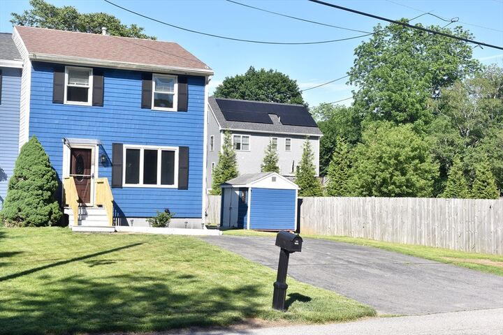 Property Photo:  43 Dale 43  MA 01832 