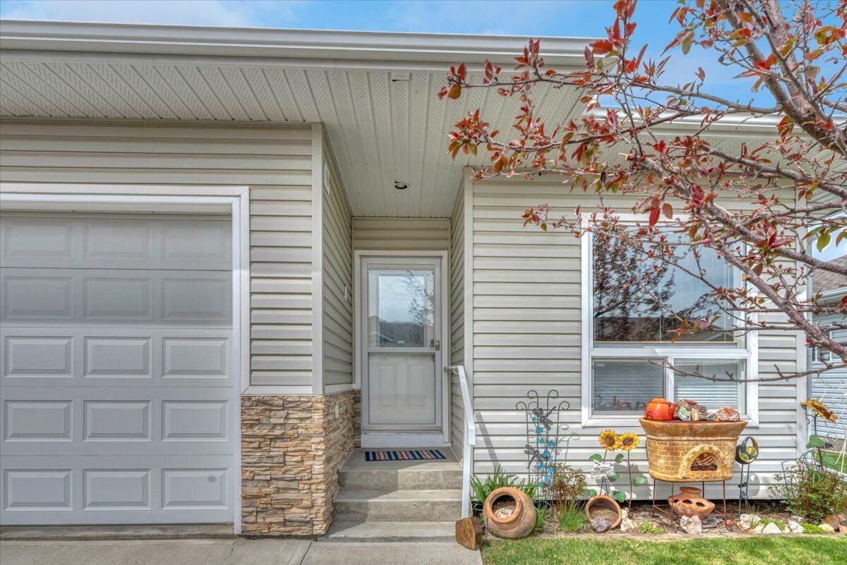 Property Photo:  141 Ridgestone Lane  AB T0L 0H0 