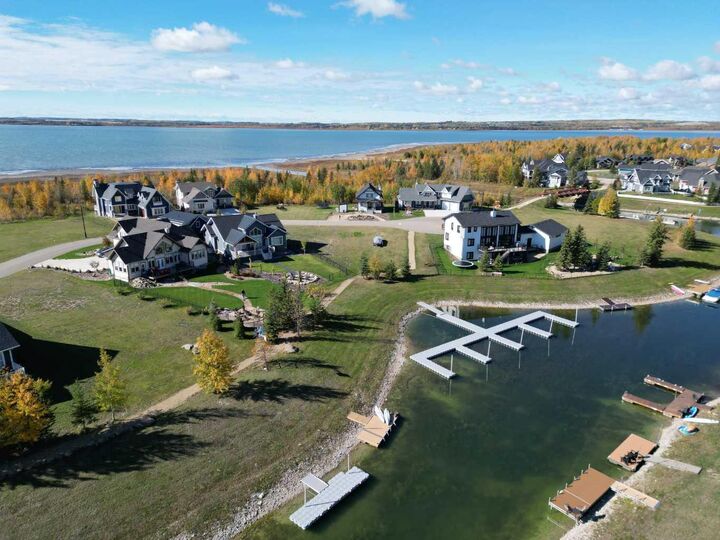 Property Photo: 758 Bridgeview Road AB T0C 2J0