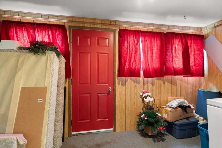 Property Photo:  317 3 Street W  AB T0K 0G0 