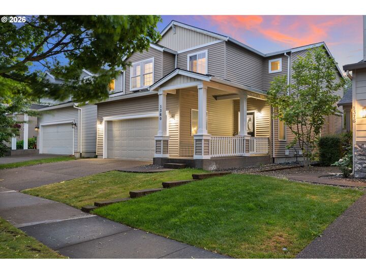 Property Photo: 1360 NE Coho Ct OR 97060