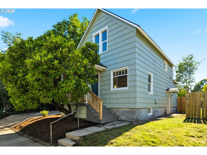 Property Photo: 3807 NE Grand Ave OR 97212