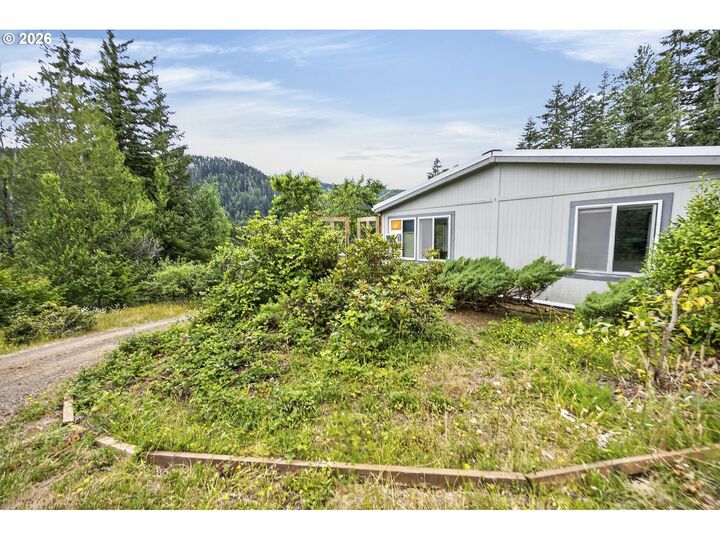 Property Photo: 15745 Highway 36 OR 97430