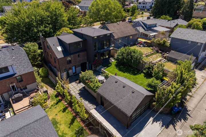Property Photo:  3033  45th Avenue SW  WA 98116 