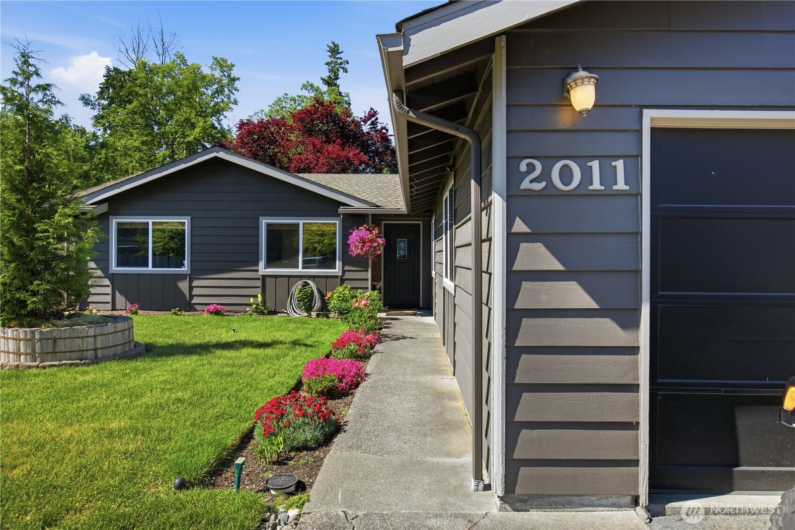 Property Photo: 2011 S 292nd Street WA 98003