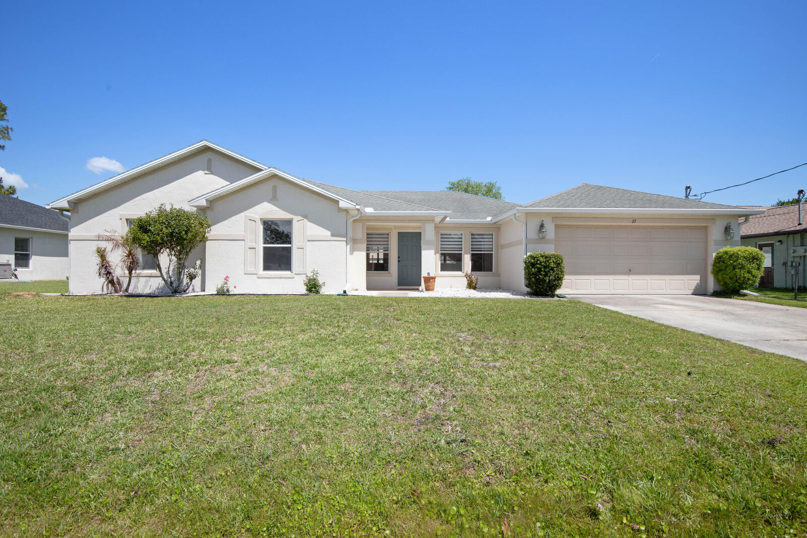 Property Photo: 27 Wood Arbor Lane FL 32164