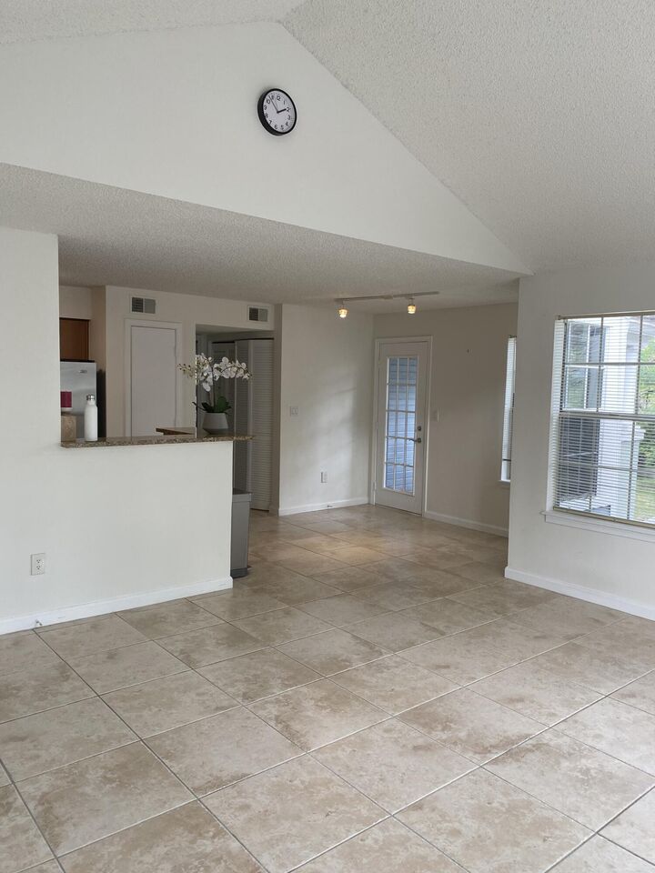 Property Photo: 1020 Crystal Way H FL 33444