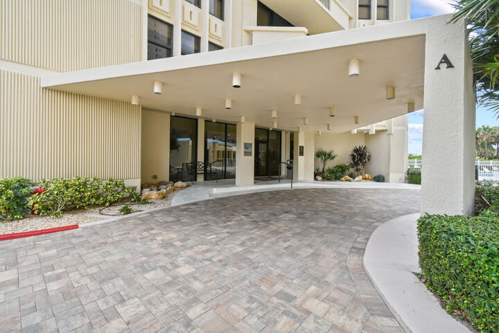 Property Photo:  2800 N Ocean Drive A-8B  FL 33404 