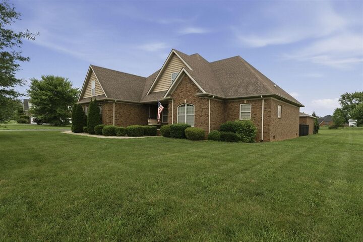 Property Photo:  4638 Fairvue Farm Boulevard  KY 42104 