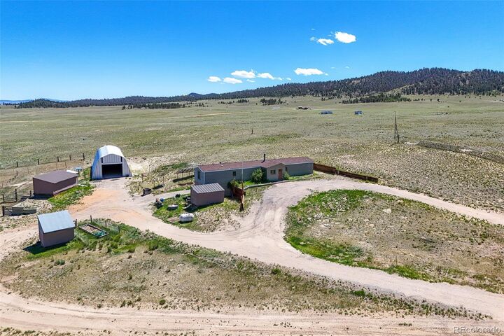 Property Photo:  278 Cherokee Trail  CO 80449 