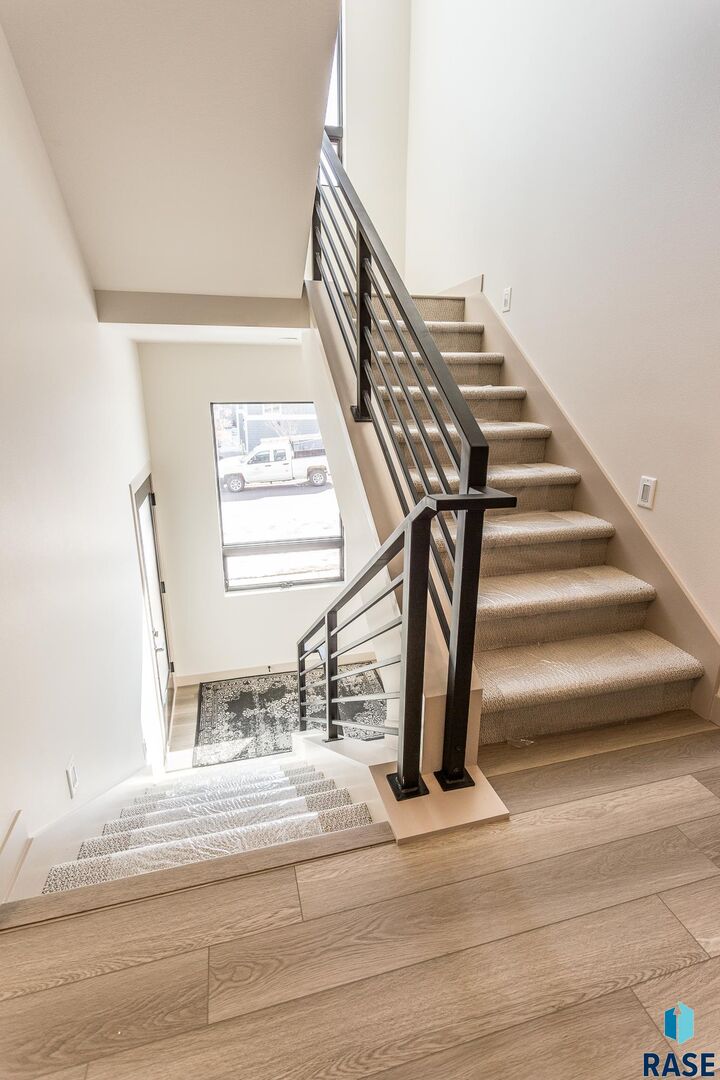 Property Photo:  2803 S Terry Ave  SD 57106 